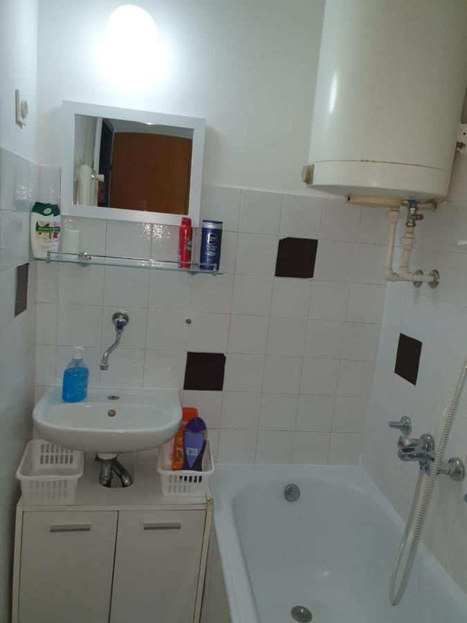 Studio Apartman Bf Slavonski Brod Extérieur photo